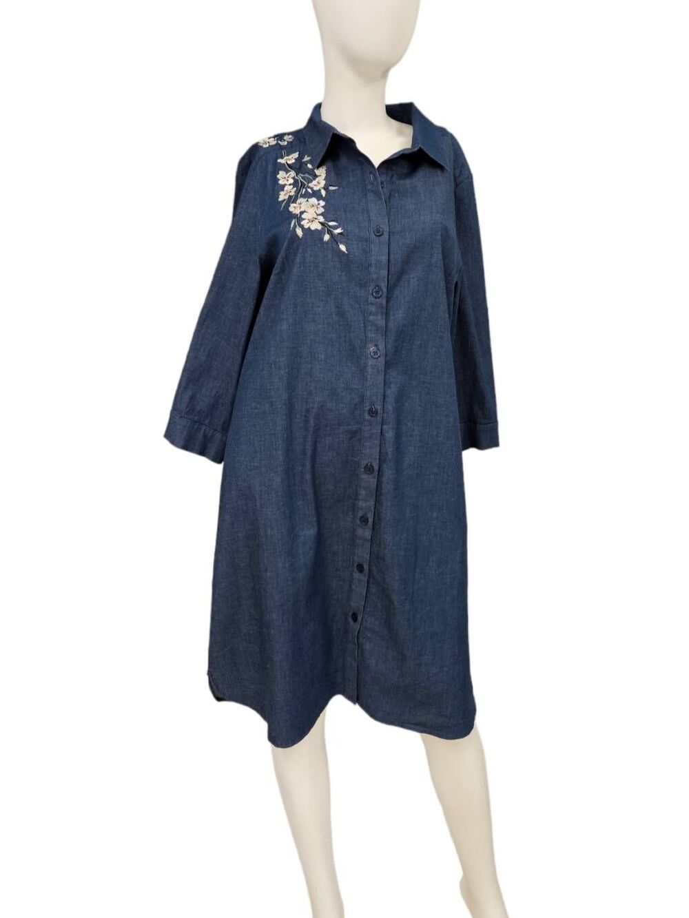 Bob Mackie Wearable Art Chambray Embroidered Dress women’s Size Large